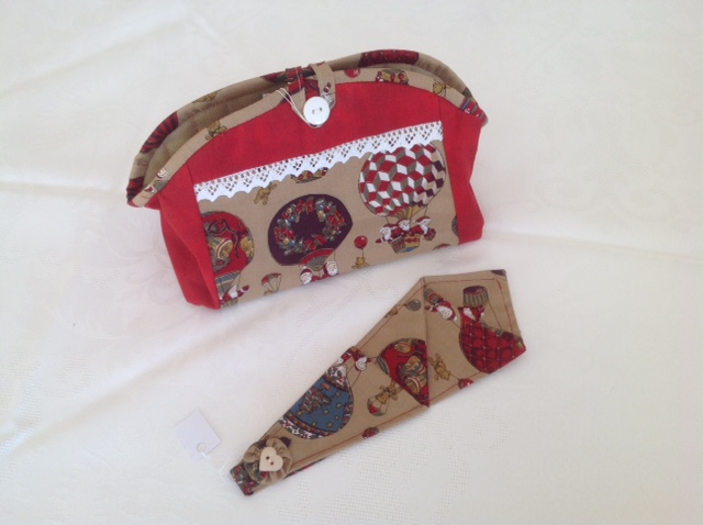 Pochette patchwork zippée et porte ciseaux